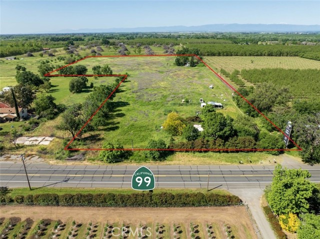 Detail Gallery Image 1 of 16 For 11775 State Highway 99e, Red Bluff,  CA 96080 - 3 Beds | 2 Baths