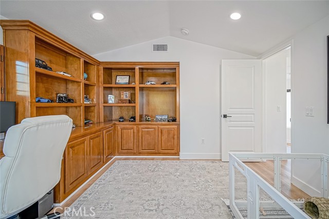Detail Gallery Image 40 of 58 For 542 Arbor Ct, Simi Valley,  CA 93065 - 4 Beds | 2/1 Baths