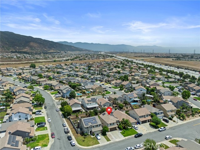 14998 Mustang Lane, Fontana CA: https://media.crmls.org/medias/3356418c-5e66-4c76-b279-4cb02b29a15f.jpg