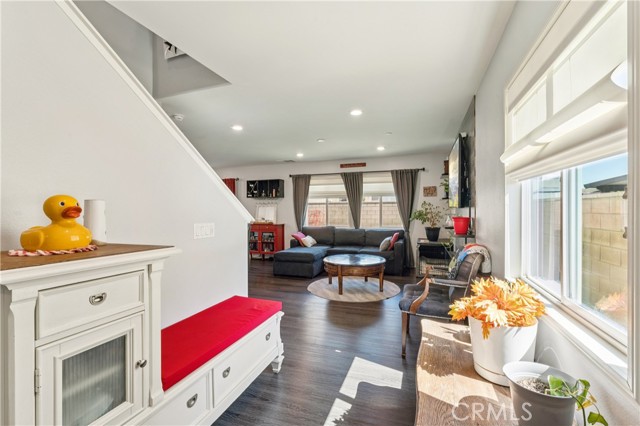 Detail Gallery Image 6 of 40 For 7387 Saddlewood Dr, Fontana,  CA 92336 - 4 Beds | 2/1 Baths