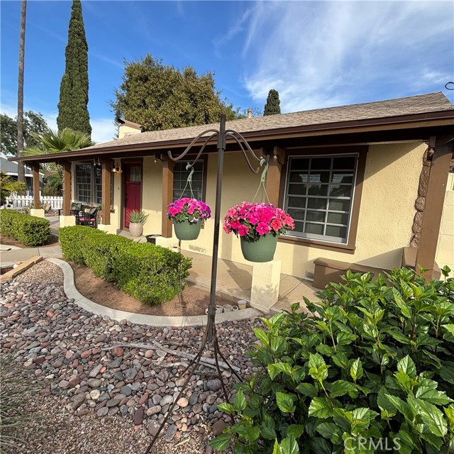 Detail Gallery Image 2 of 24 For 5012 Brockton, Riverside,  CA 92506 - 2 Beds | 1 Baths