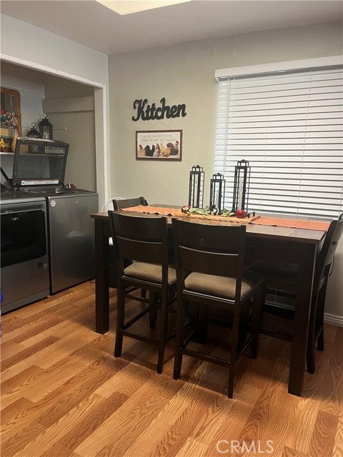 10457 50th Street, Jurupa Valley CA: https://media.crmls.org/medias/33579cfc-174d-4d1f-abb6-4470464f9db5.jpg