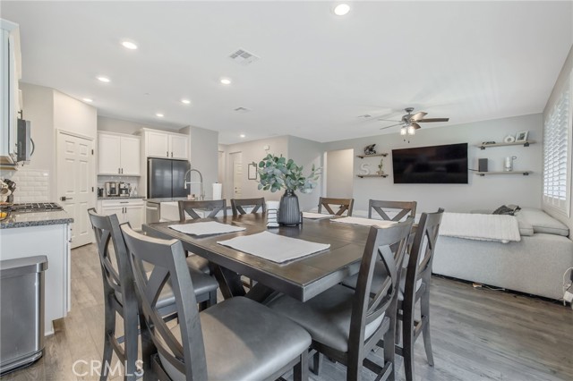 Detail Gallery Image 16 of 41 For 3531 E Laura Ct, Visalia,  CA 93292 - 3 Beds | 2 Baths