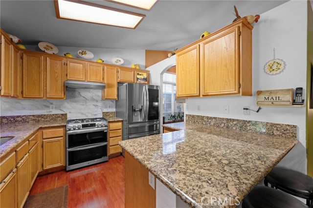 Detail Gallery Image 9 of 55 For 15070 Spring, Fontana,  CA 92335 - 5 Beds | 2 Baths