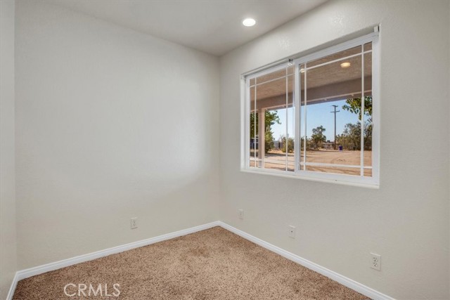 Detail Gallery Image 15 of 43 For 59099 Henderson Dr, Yucca Valley,  CA 92284 - 3 Beds | 2 Baths