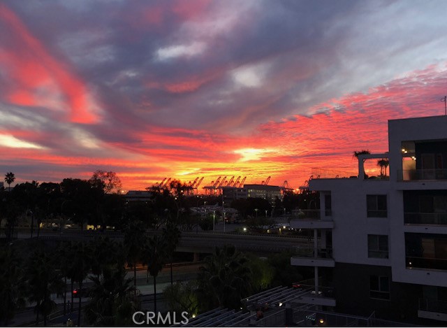 Detail Gallery Image 44 of 52 For 411 W Seaside Way #405,  Long Beach,  CA 90802 - 2 Beds | 2 Baths