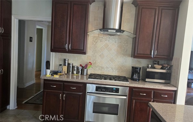 Detail Gallery Image 3 of 8 For 4938 Angeles Crest Hwy, La Canada Flintridge,  CA 91011 - 3 Beds | 3 Baths