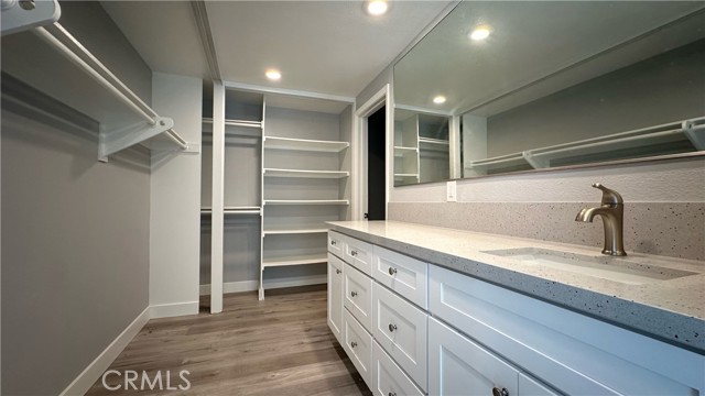 Detail Gallery Image 4 of 12 For 542 N Coast Hwy, Laguna Beach,  CA 92614 - 2 Beds | 2/1 Baths