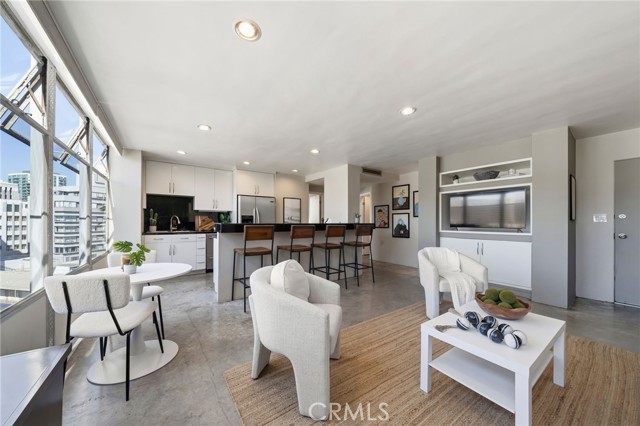 Detail Gallery Image 16 of 29 For 100 Atlantic Avenue #604, Long Beach,  CA 90802 - 2 Beds | 1 Baths