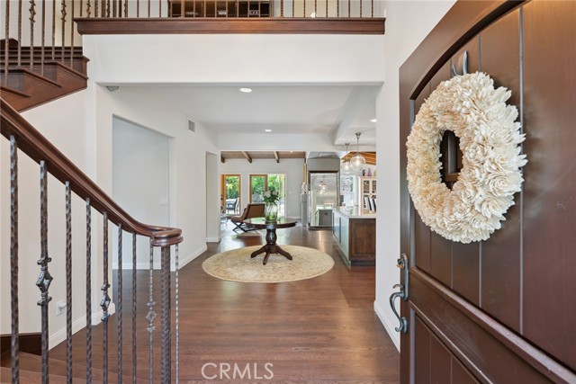 4520 El Caballero Drive, Tarzana CA: https://media.crmls.org/medias/335aa1e8-1cd5-46ed-9e71-6411db4e0559.jpg