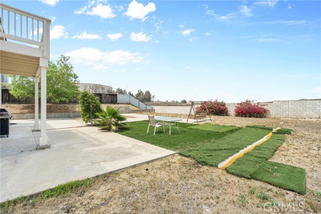 8309 Clover Creek Road, Riverside CA: https://media.crmls.org/medias/335ae409-b5a2-4b20-af59-81f676e732c0.jpg