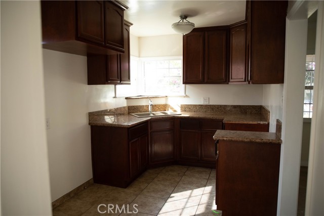 Detail Gallery Image 15 of 51 For 9726 Kauffman Ave, South Gate,  CA 91355 - 2 Beds | 1 Baths