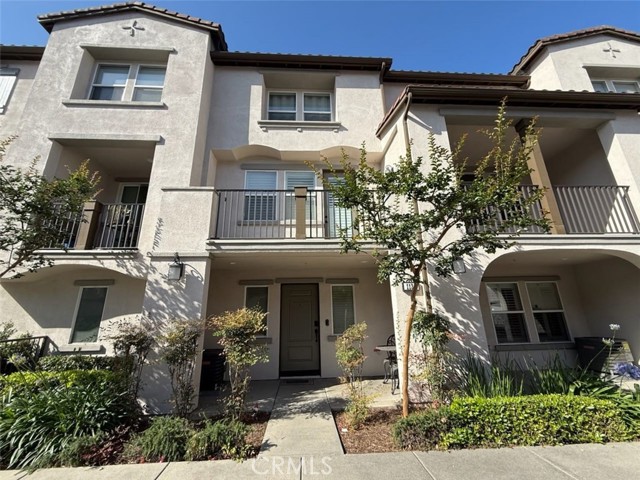 Detail Gallery Image 1 of 1 For 1130 Calle Flor, Montebello,  CA 90640 - 3 Beds | 3 Baths