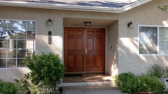4956 Revlon Drive, La Canada Flintridge CA: https://media.crmls.org/medias/335c4532-5f75-4c88-bc26-34a950eccf4b.jpg