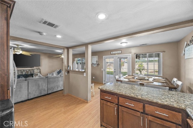 1629 Glenview Drive, Perris CA: https://media.crmls.org/medias/335c828e-b3bc-465a-a7b3-3bf7d673a928.jpg