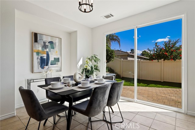 12101 Van Nuys Boulevard, 27 photo 7