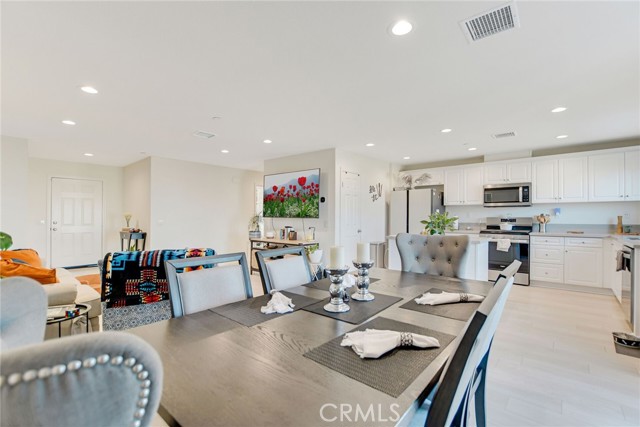 Detail Gallery Image 11 of 30 For 11625 Halter St, Victorville,  CA 92392 - 4 Beds | 2 Baths