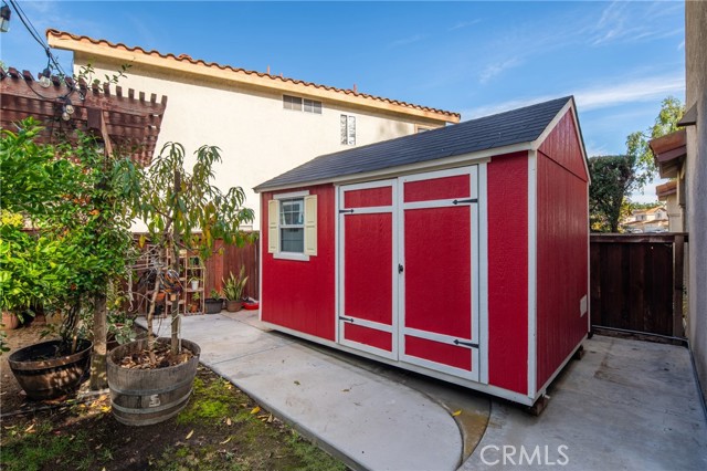 Detail Gallery Image 32 of 48 For 16198 Singing Hills, Chino Hills,  CA 91709 - 3 Beds | 2/1 Baths