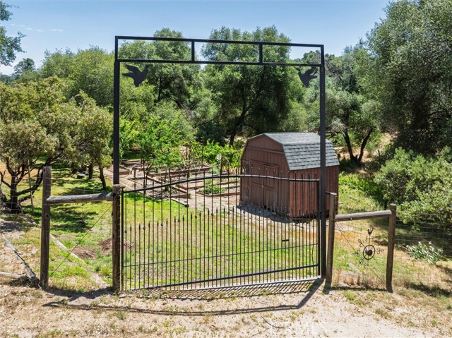 Detail Gallery Image 48 of 62 For 45740 Green Lake Ct, Coarsegold,  CA 93614 - 4 Beds | 3 Baths