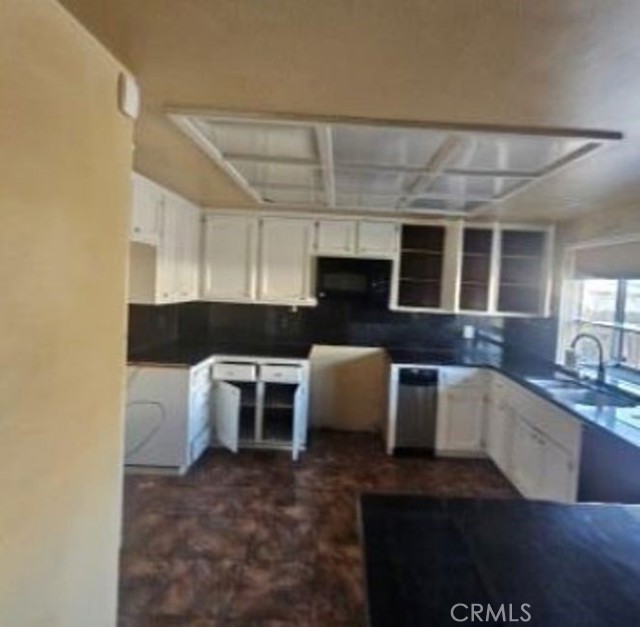 Detail Gallery Image 15 of 27 For 1041 Armor, Stockton,  CA 95209 - 4 Beds | 2/1 Baths