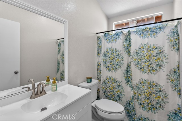 29115 Whitegate, Highland CA: https://media.crmls.org/medias/335edd20-6f83-4223-80b4-856c37a3a244.jpg