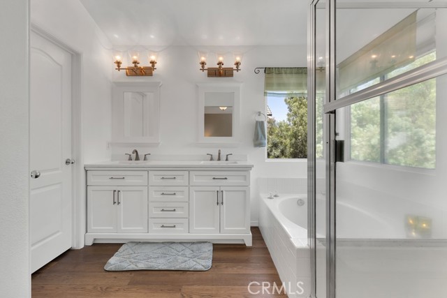 Detail Gallery Image 28 of 53 For 23809 Woodpark Ct, Valencia,  CA 91354 - 4 Beds | 3 Baths