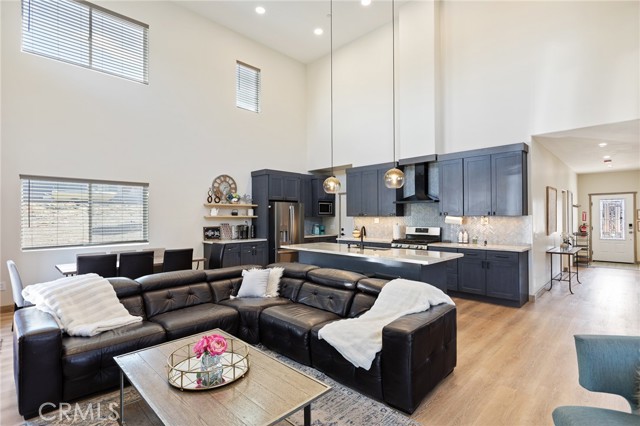 Detail Gallery Image 7 of 59 For 1215 Valley View Dr, Big Bear City,  CA 92314 - 5 Beds | 3/1 Baths