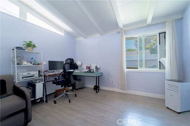 8326 Sanger Avenue, Whittier CA: https://media.crmls.org/medias/3360f460-e6b8-4c06-a08f-0377f08cc602.jpg