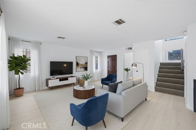 Front Image Thumbnail for CRCV26089210