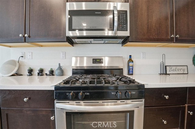 Detail Gallery Image 7 of 30 For 14219 Fir, Oak Hills,  CA 92344 - 4 Beds | 3 Baths