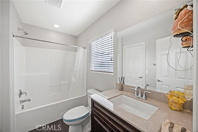 Detail Gallery Image 24 of 37 For 14404 Kiwi Ln #6,  Gardena,  CA 90247 - 4 Beds | 3/1 Baths