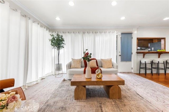 Detail Gallery Image 10 of 33 For 2270 Brentford Rd, San Marino,  CA 91108 - 3 Beds | 2/1 Baths