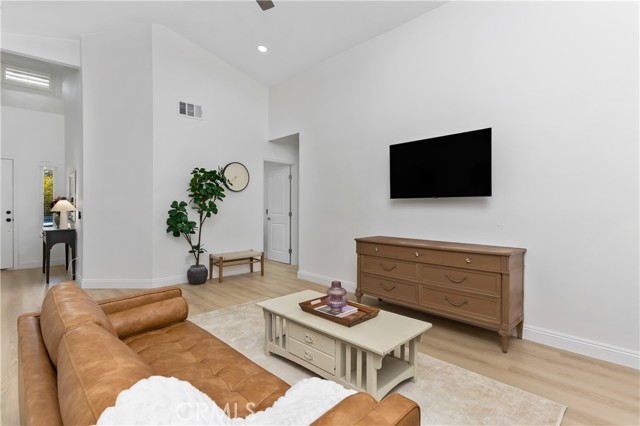 304 N Dearborn, Redlands CA: https://media.crmls.org/medias/336452f5-3c03-4c3f-9a2a-03f5b72f58f0.jpg