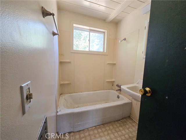 Detail Gallery Image 5 of 53 For 26650 Fairway, Idyllwild,  CA 92549 - 6 Beds | 5 Baths
