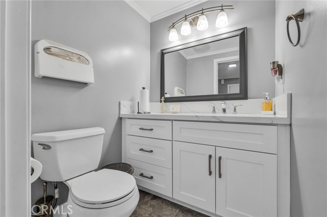 8404 Joan Lane, West Hills CA: https://media.crmls.org/medias/33652657-22b0-4373-aa69-2d984142d835.jpg