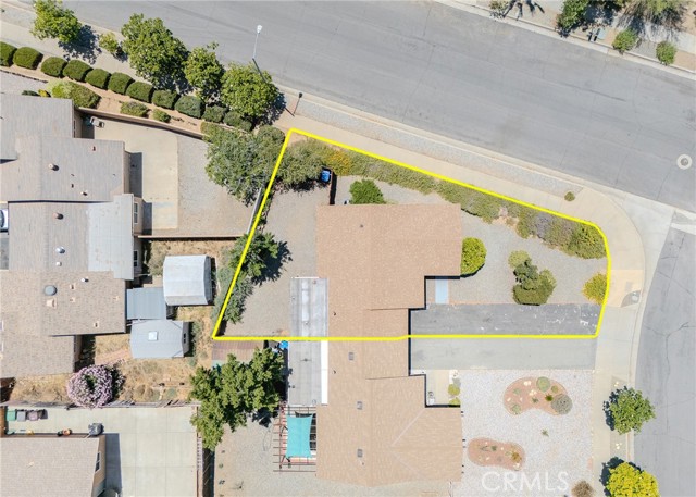178 Janan Court, Banning CA: https://media.crmls.org/medias/336539f9-dc9d-48cd-8763-34bb189ff641.jpg