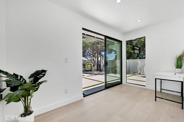 17072 Oak View Drive, Encino CA: https://media.crmls.org/medias/3365b1b9-198a-4efe-87ed-8346fd433797.jpg
