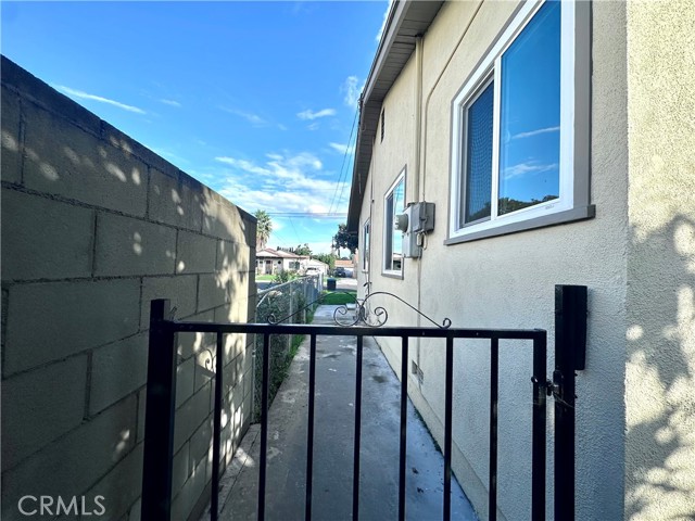 Detail Gallery Image 18 of 19 For 233 Russell, Monterey Park,  CA 91755 - 2 Beds | 1 Baths