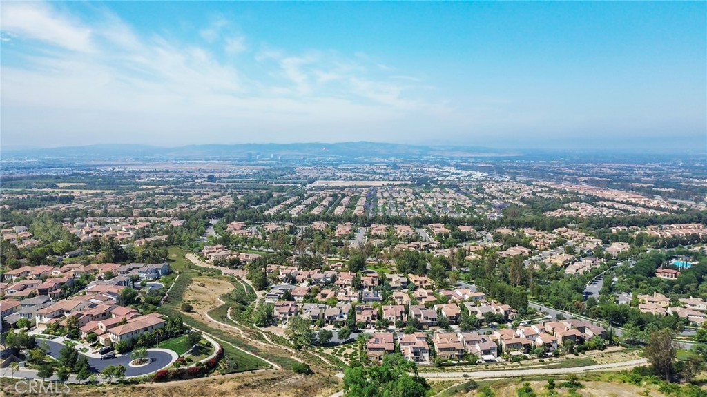 https://media.crmls.org/medias/33664353-9974-4606-b673-8848e5e28375.jpg?preset=X-Large
