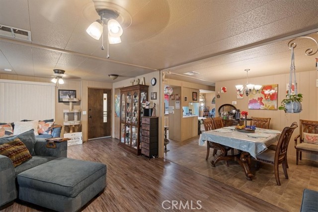 Detail Gallery Image 6 of 32 For 34111 Wildwood Canyon Rd #136,  Yucaipa,  CA 92399 - 2 Beds | 2 Baths