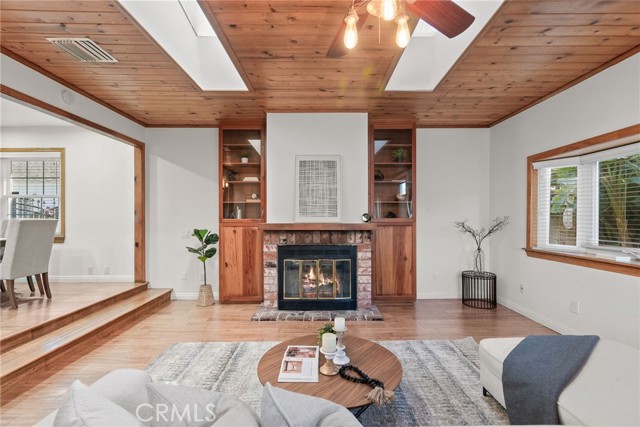 Detail Gallery Image 8 of 24 For 6313 Bluebell Ave, North Hollywood,  CA 91606 - 3 Beds | 2 Baths