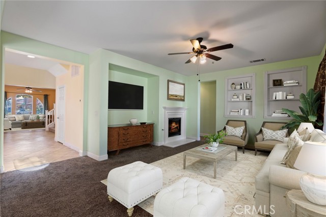 Detail Gallery Image 4 of 30 For 10114 Oporto Way, Bakersfield,  CA 93306 - 3 Beds | 3 Baths