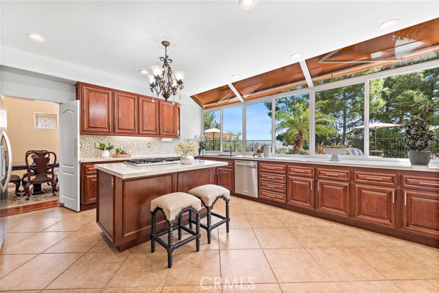 Detail Gallery Image 7 of 34 For 1078 S Rexford Ln, Anaheim Hills,  CA 92808 - 5 Beds | 4/1 Baths