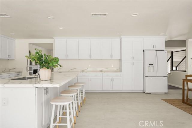 19201 Barrett Lane, North Tustin CA: https://media.crmls.org/medias/336775b8-e3ce-45a8-aa4f-efc6a0765f8a.jpg