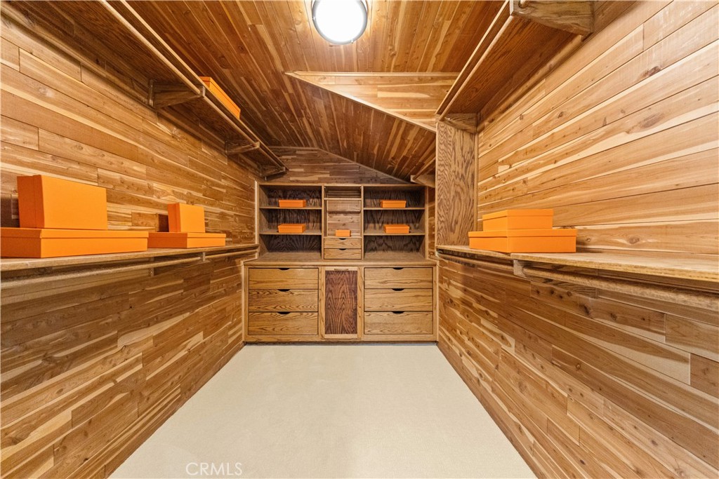 https://media.crmls.org/medias/33677b41-0d5f-47f3-bf14-4182b3c0e52b.jpg?preset=X-Large