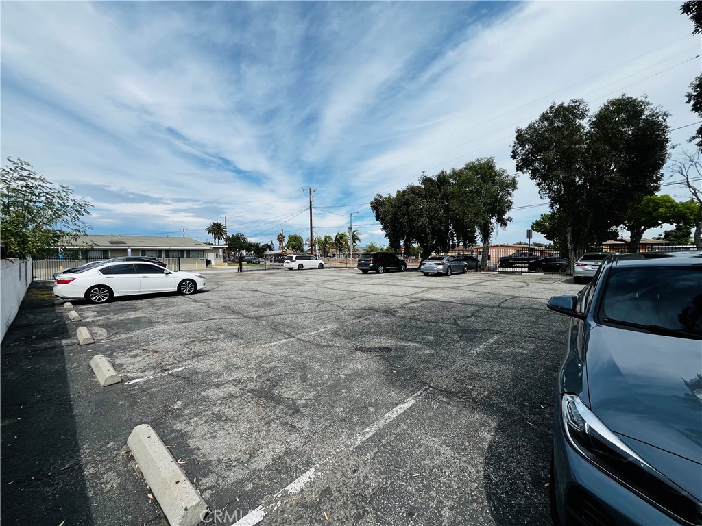 MLS #OC25221526 image #21