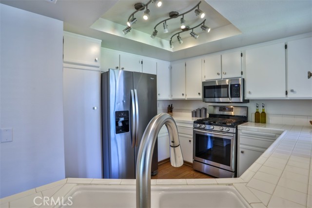 8025 E Sandstone Drive, Anaheim Hills CA: https://media.crmls.org/medias/33681d46-cd8d-4fdb-8ad1-f1f99eff90bd.jpg