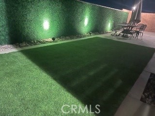 https://media.crmls.org/medias/3368511e-1e20-46bb-9986-f54715efe892.jpg?preset=X-Large