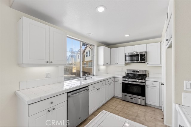 Detail Gallery Image 20 of 37 For 23429 S Vermont Ave #B,  Torrance,  CA 90502 - 3 Beds | 3 Baths