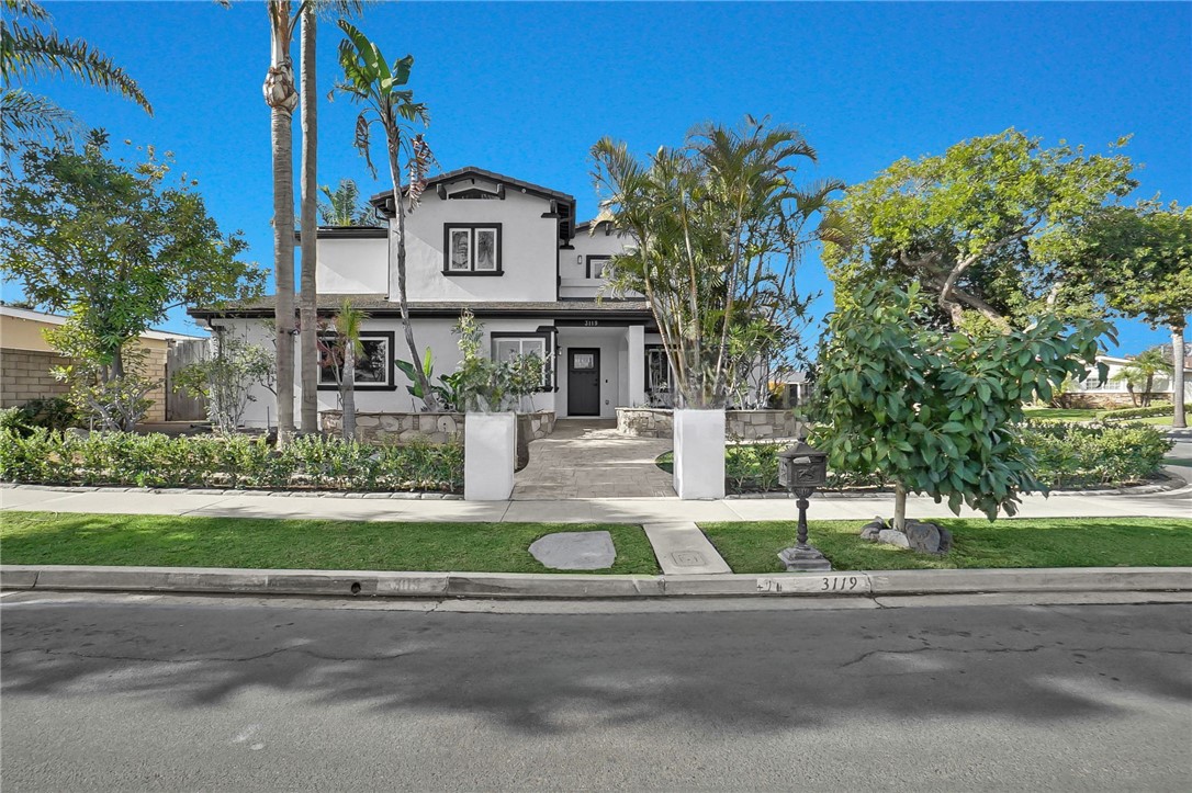 Detail Gallery Image 2 of 53 For 3119 Gibraltar Ave, Costa Mesa,  CA 92626 - 5 Beds | 4 Baths